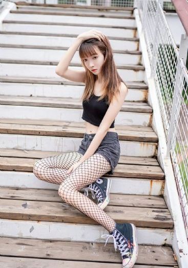 亚洲欧美三级在线_720日本电影免费