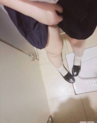 无套内射精品人妻红桃_HD免费观看视频