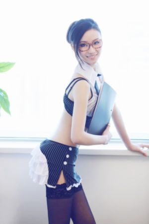 《色情女警》在线播放_4K动漫免费观看