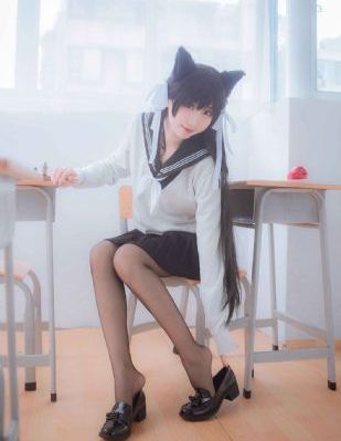 丰满岳妇张开腿任你躁小说_剧情片手机在线看