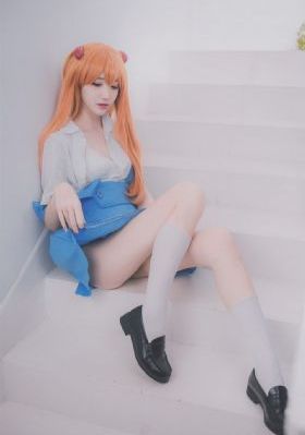 色婷婷综合成人_1080免费观看最新